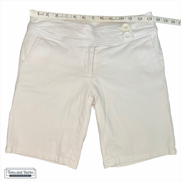 Lady Dutch White Cotton Bermuda Shorts - Picture 4 of 7